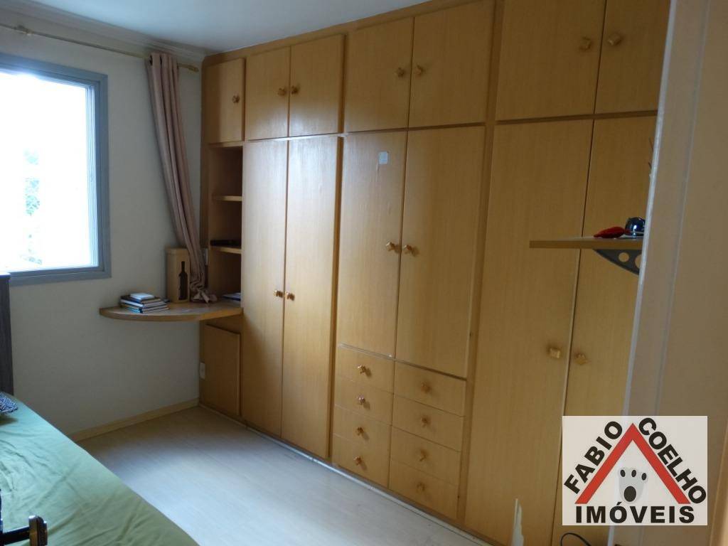 Apartamento à venda com 3 quartos, 75m² - Foto 9