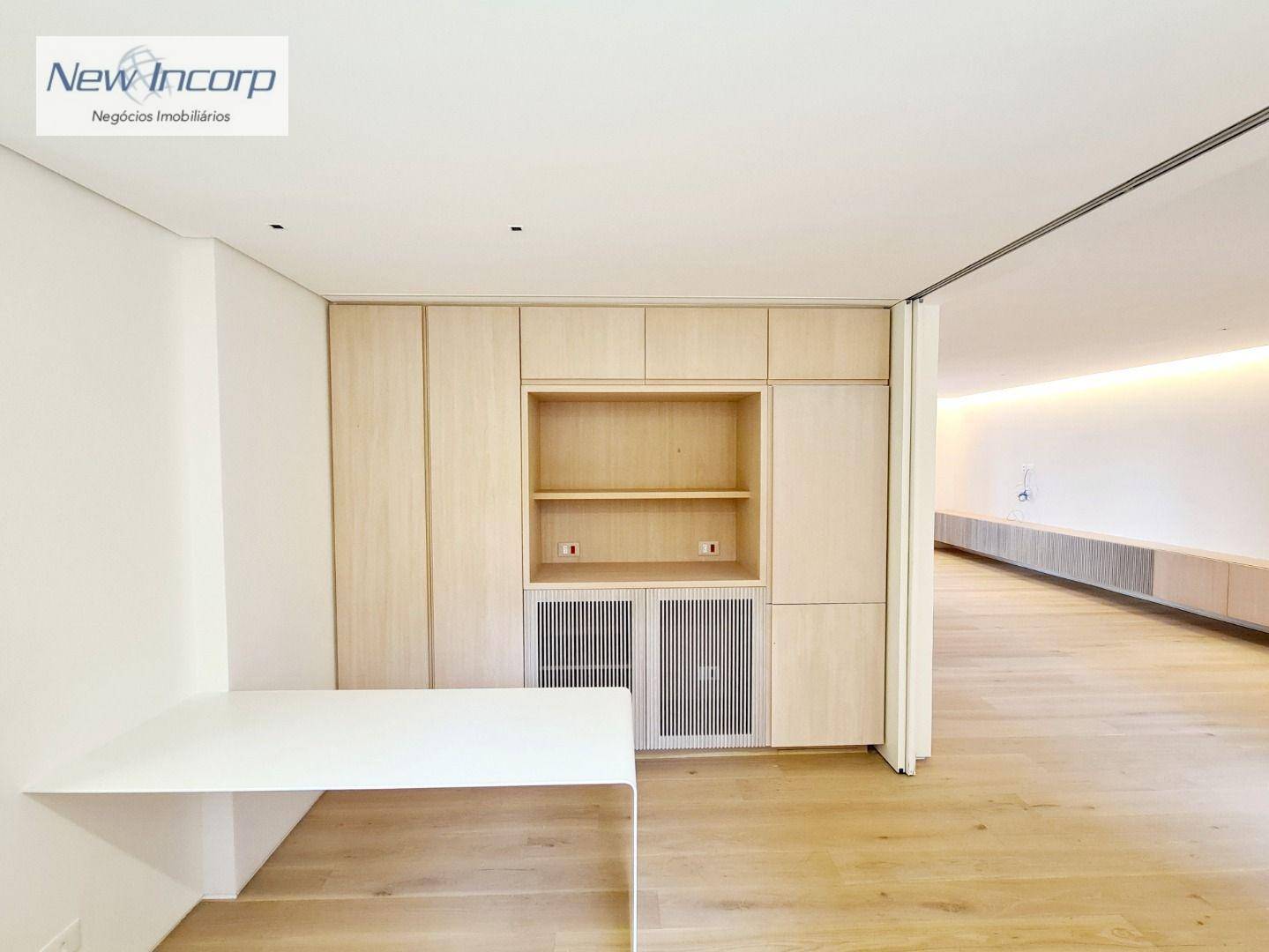 Apartamento à venda com 3 quartos, 211m² - Foto 33