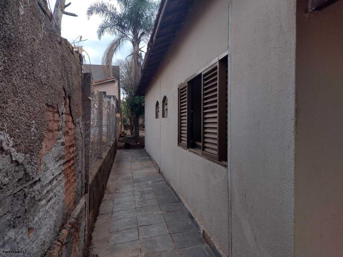 Casa à venda com 3 quartos, 800m² - Foto 10