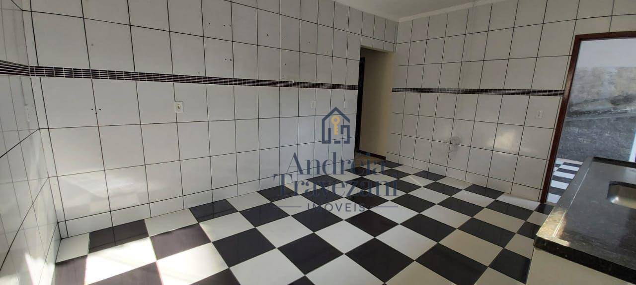 Casa de Condomínio à venda com 3 quartos, 180m² - Foto 3