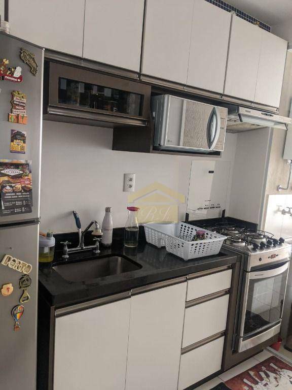 Apartamento à venda com 2 quartos, 65m² - Foto 4