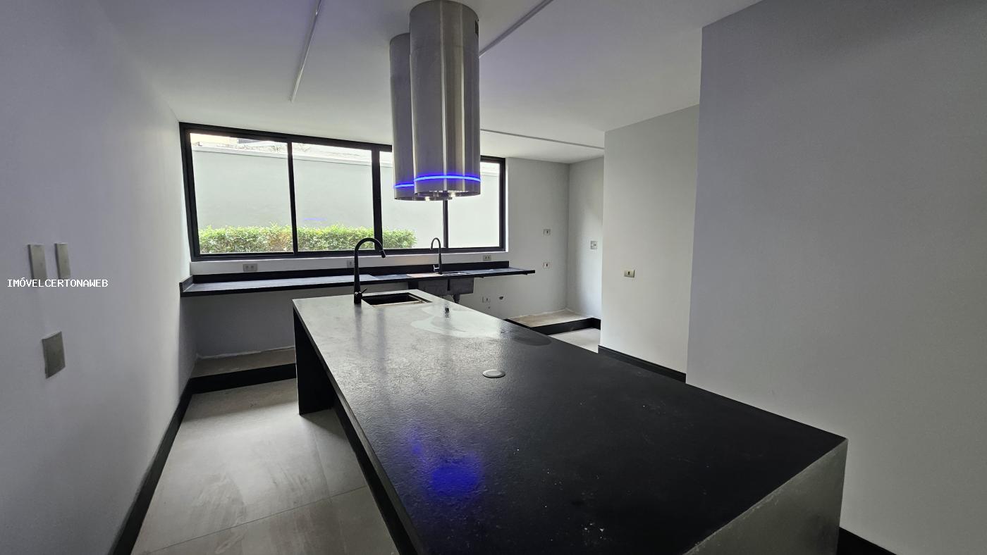 Casa à venda com 5 quartos, 420m² - Foto 17