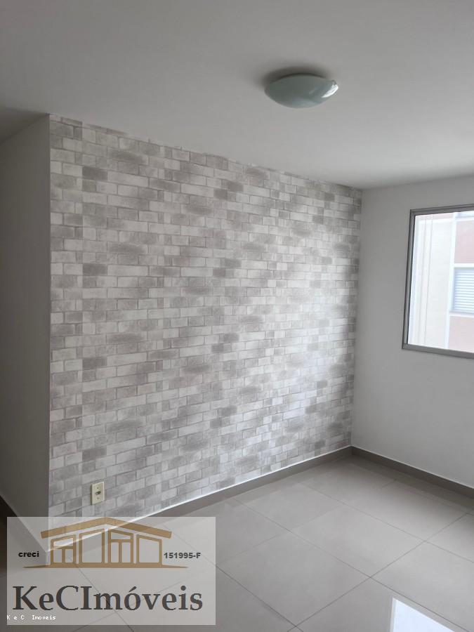 Apartamento à venda com 2 quartos, 48m² - Foto 2