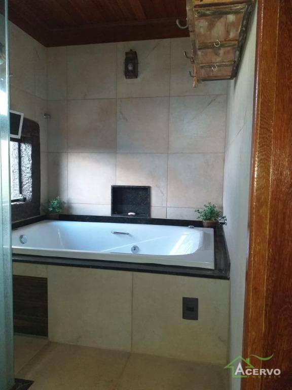 Casa de Condomínio à venda com 3 quartos, 300m² - Foto 15