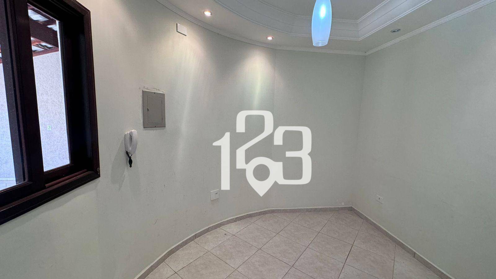 Casa à venda com 3 quartos, 300M2 - Foto 5