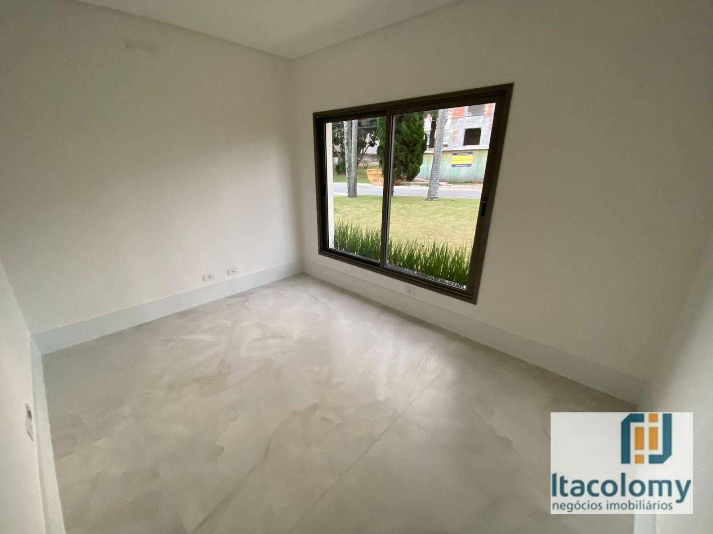 Casa de Condomínio à venda com 4 quartos, 500m² - Foto 10