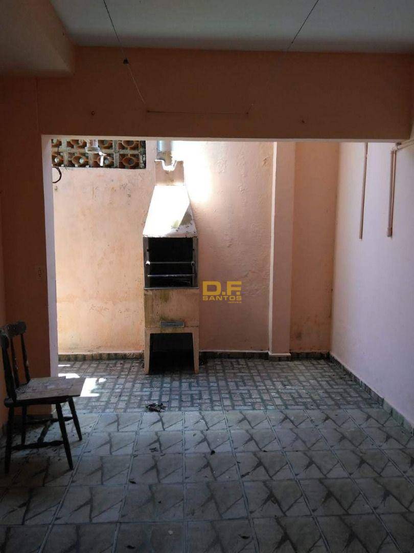 Sobrado à venda com 5 quartos, 129m² - Foto 2