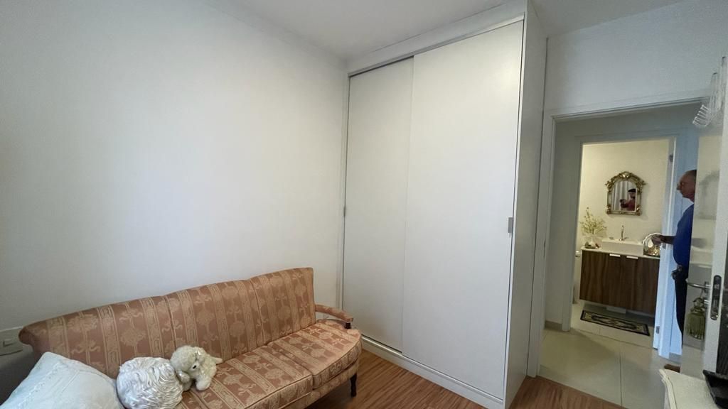 Apartamento à venda com 2 quartos, 70m² - Foto 11