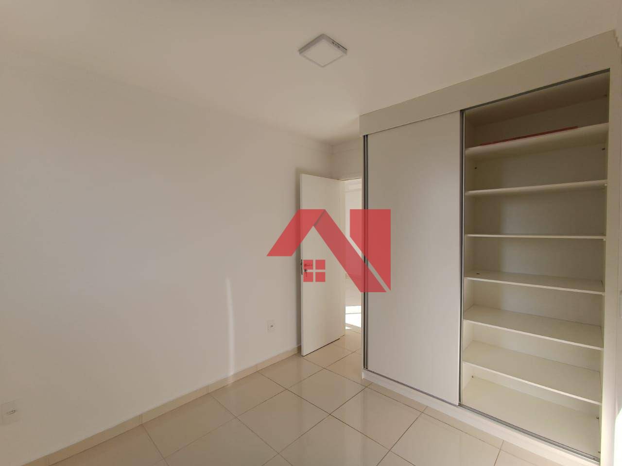 Apartamento à venda com 2 quartos, 52m² - Foto 2