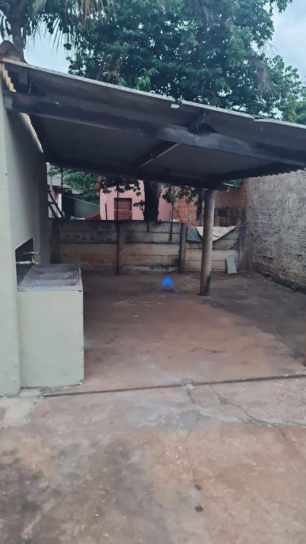 Casa para alugar com 3 quartos, 200M2 - Foto 4