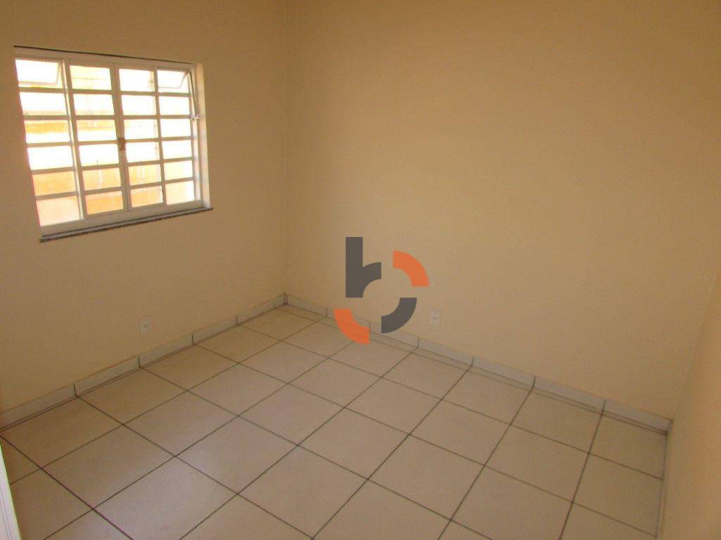 Casa à venda e aluguel com 2 quartos, 75m² - Foto 17