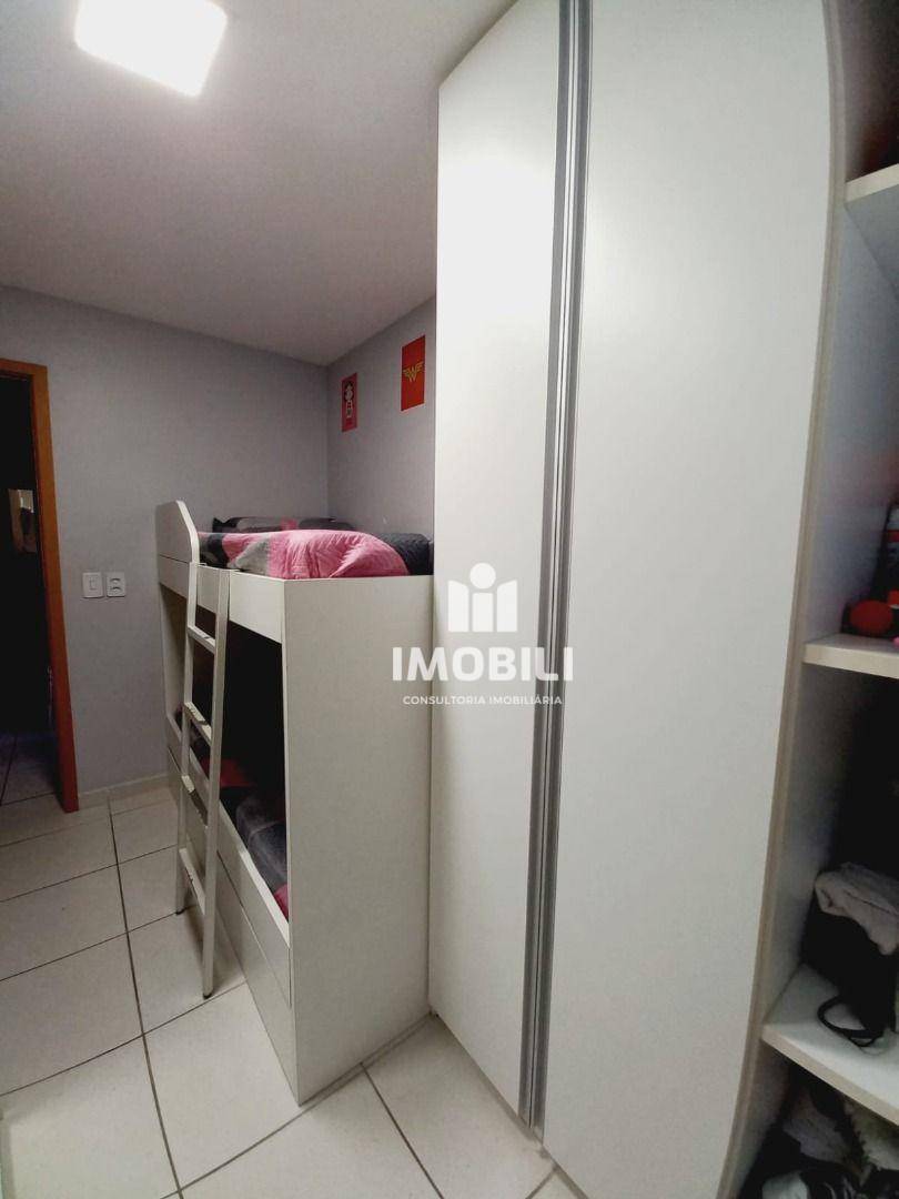 Apartamento à venda com 3 quartos, 73m² - Foto 18