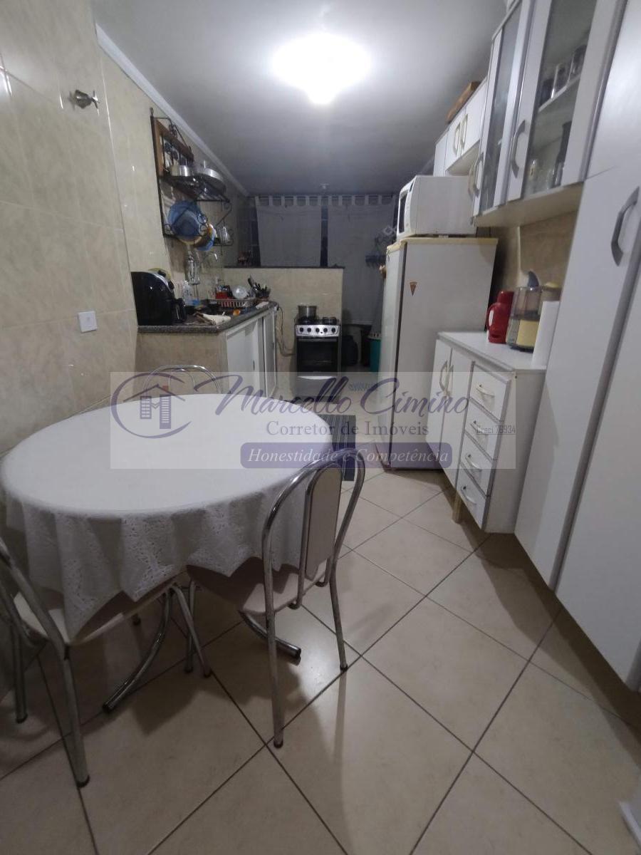 Apartamento à venda com 2 quartos, 76m² - Foto 11