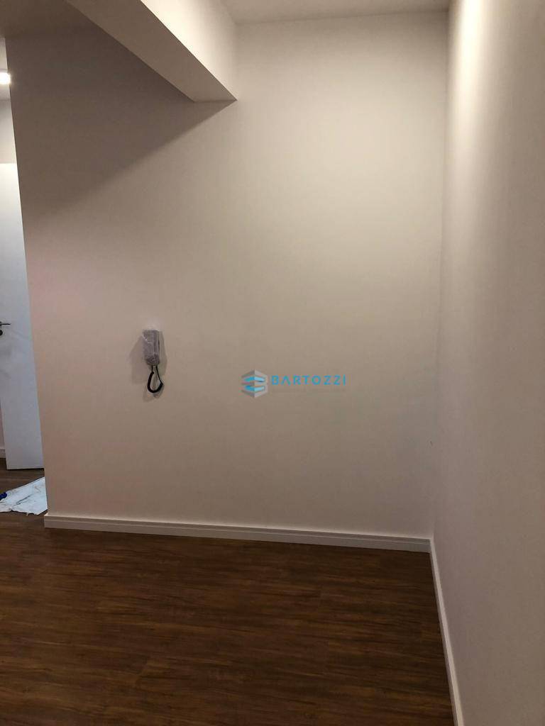 Apartamento à venda com 2 quartos, 61m² - Foto 3