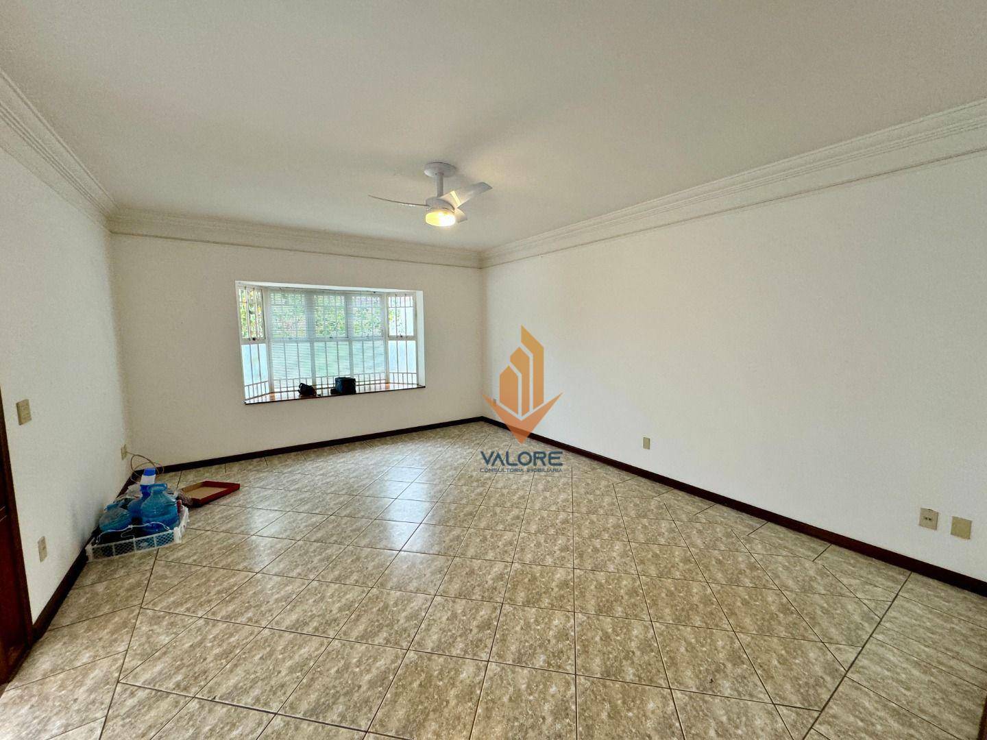 Casa à venda com 4 quartos, 155m² - Foto 6