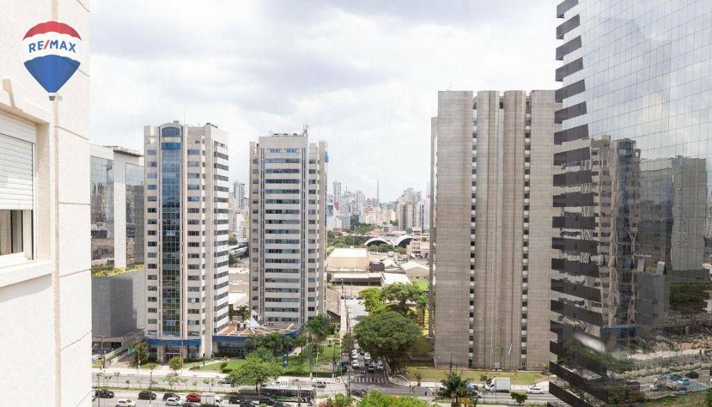 Apartamento para alugar com 3 quartos, 160m² - Foto 11