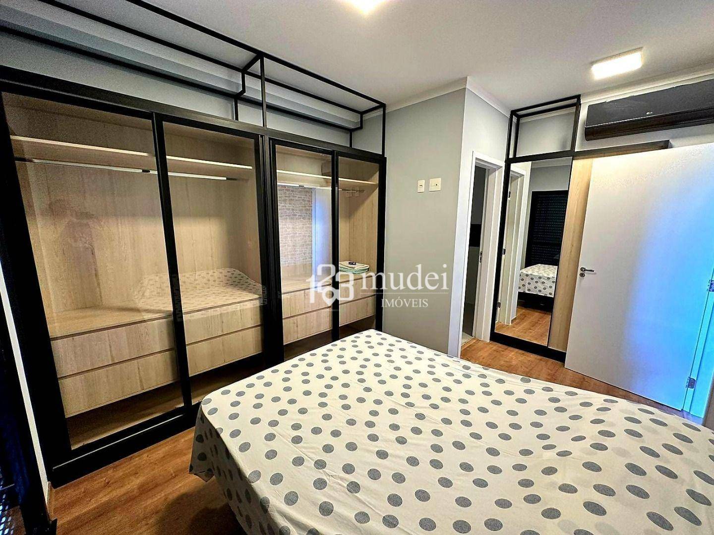 Apartamento para alugar com 1 quarto, 54m² - Foto 1