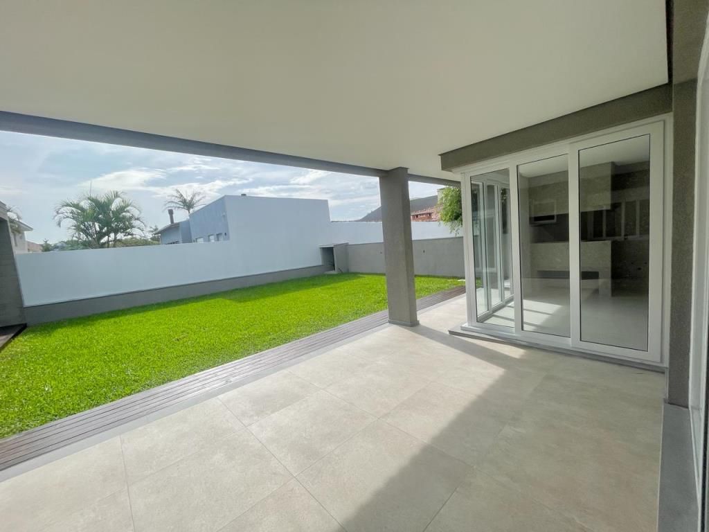 Casa à venda com 4 quartos, 220m² - Foto 8