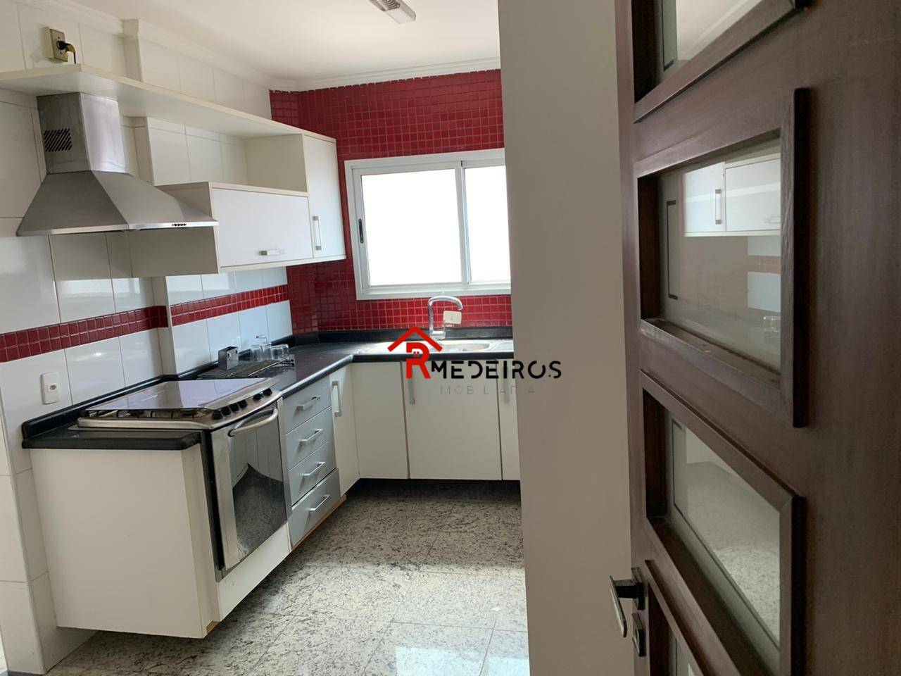 Apartamento à venda com 3 quartos, 172m² - Foto 12