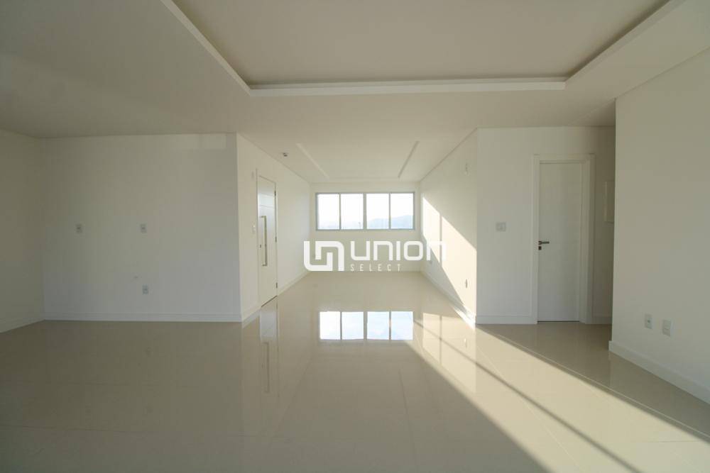 Apartamento à venda com 4 quartos, 135m² - Foto 5