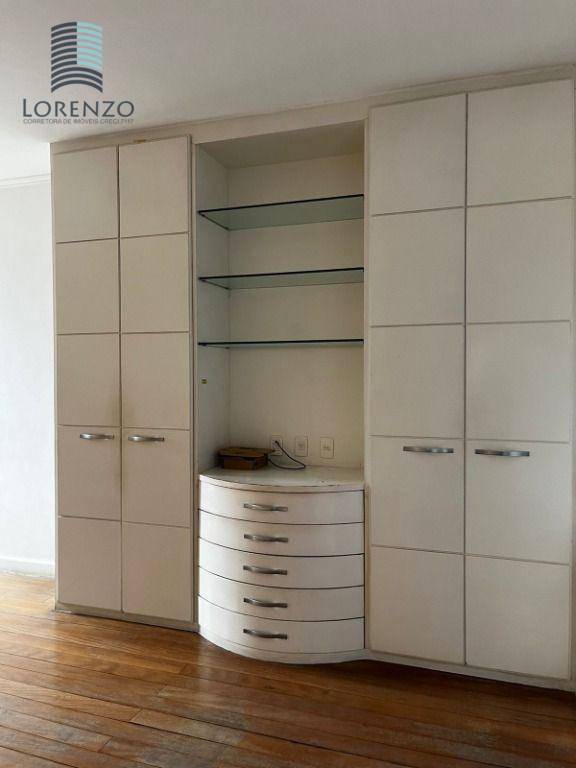 Apartamento à venda com 4 quartos, 215m² - Foto 17