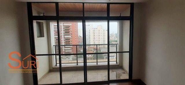 Apartamento à venda com 3 quartos, 214m² - Foto 2