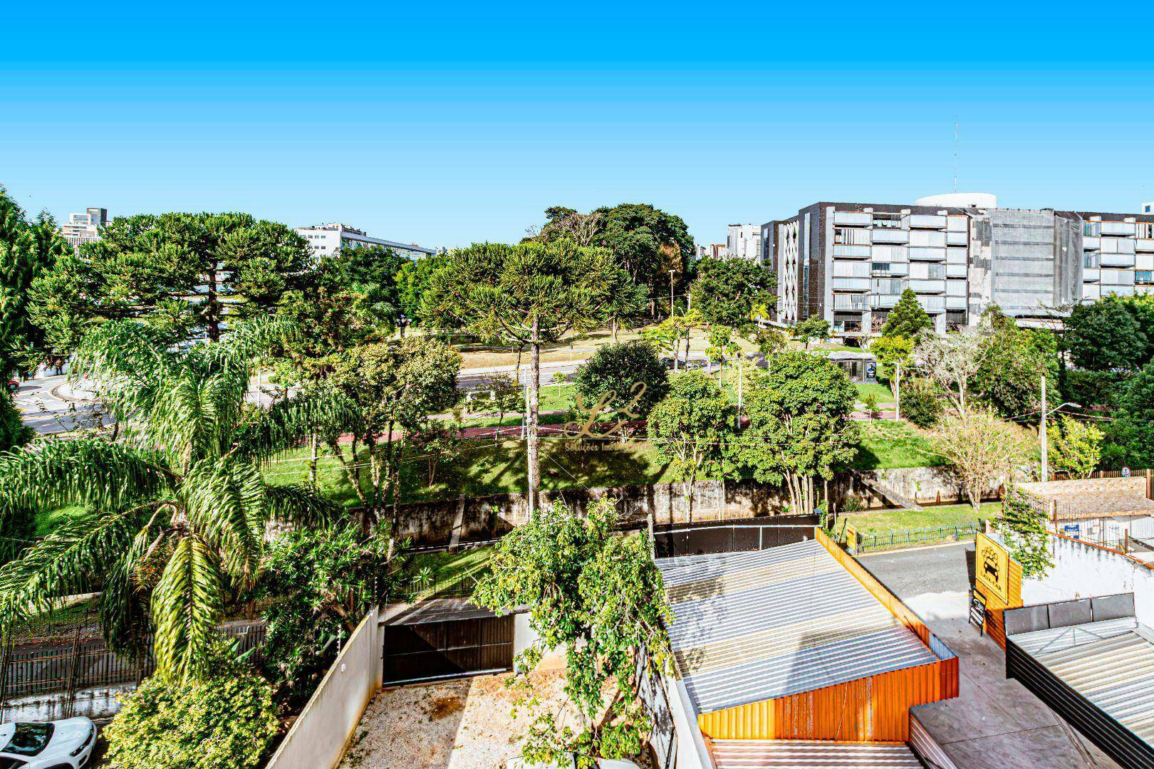 Apartamento para alugar com 2 quartos, 64m² - Foto 31