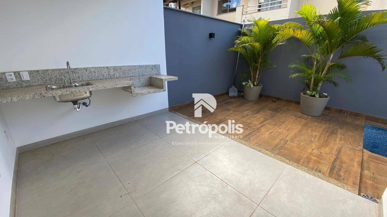 Casa à venda com 2 quartos, 115m² - Foto 10