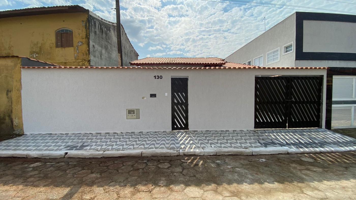 Casa à venda com 3 quartos, 260m² - Foto 2