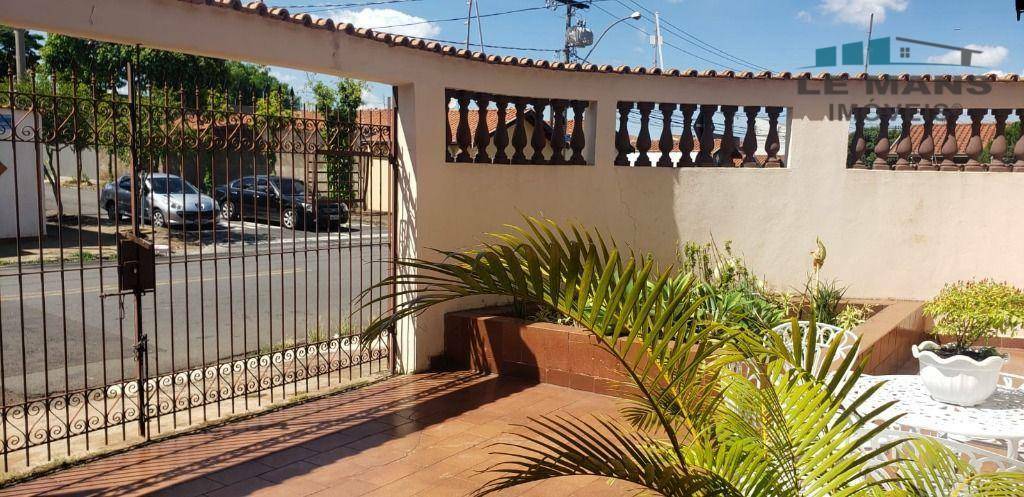 Casa à venda com 4 quartos, 135m² - Foto 13