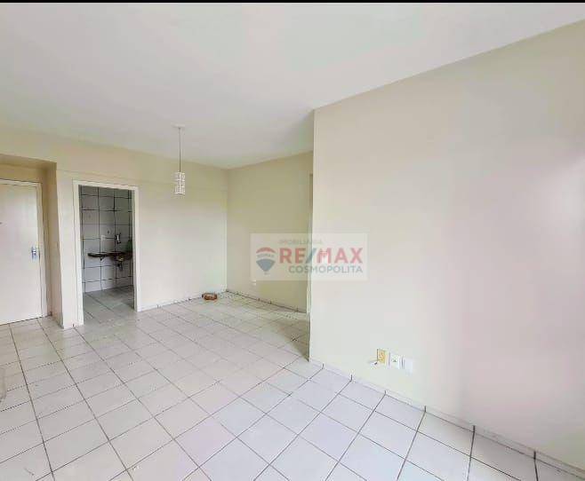 Apartamento à venda com 3 quartos, 75m² - Foto 4