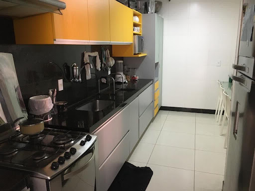 Apartamento à venda com 3 quartos, 157m² - Foto 4