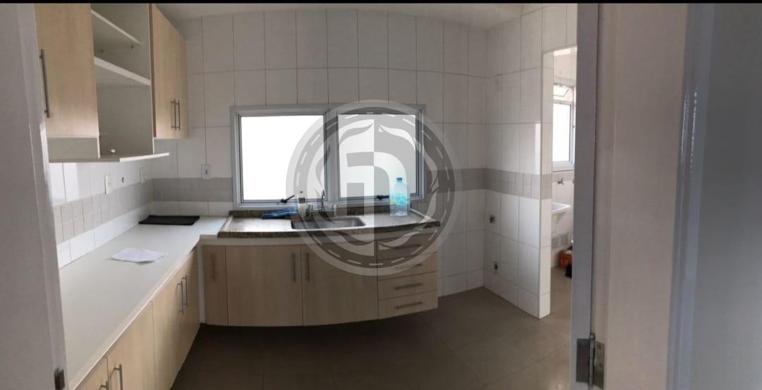 Apartamento à venda com 3 quartos, 97m² - Foto 7