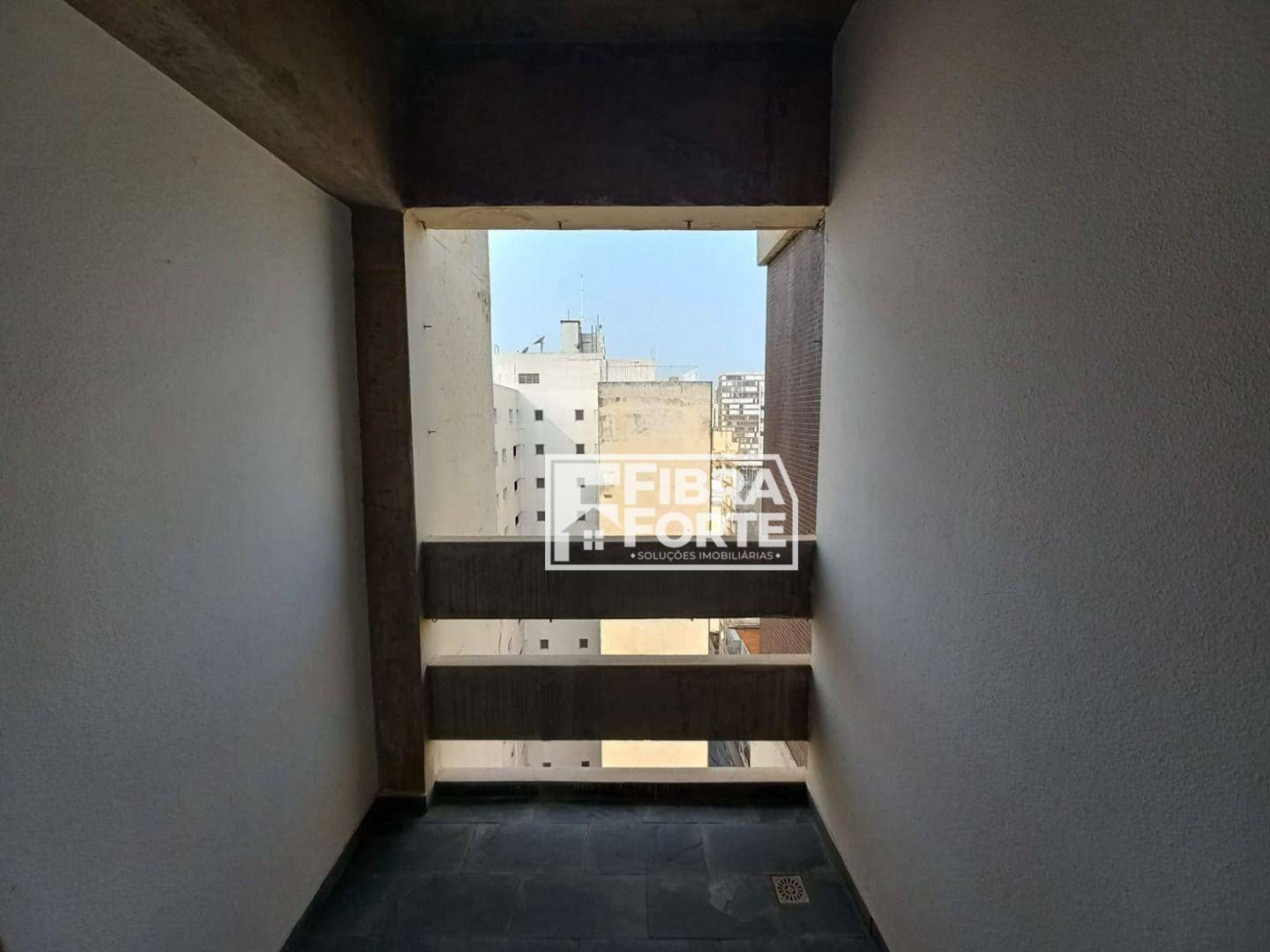 Apartamento à venda com 1 quarto, 53m² - Foto 13