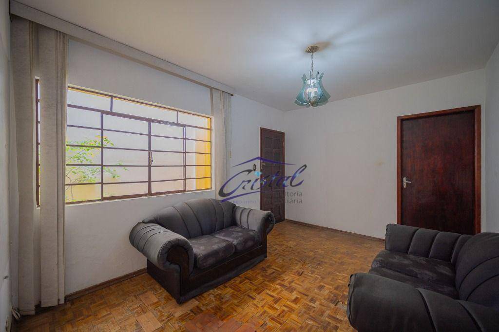 Casa à venda com 3 quartos, 150m² - Foto 1