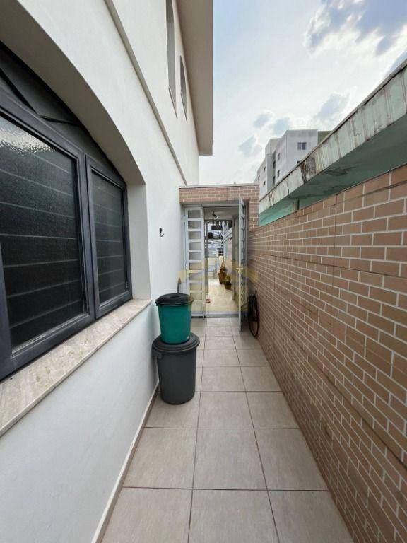 Sobrado à venda com 3 quartos, 204m² - Foto 18