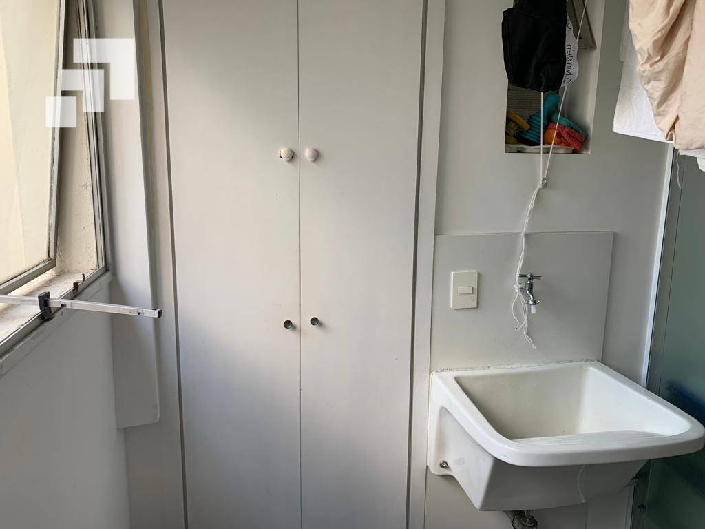 Apartamento à venda com 2 quartos, 70m² - Foto 19