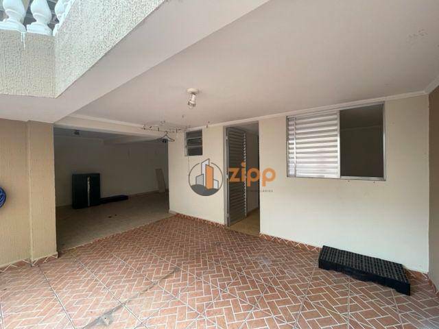 Sobrado à venda com 4 quartos, 300m² - Foto 27