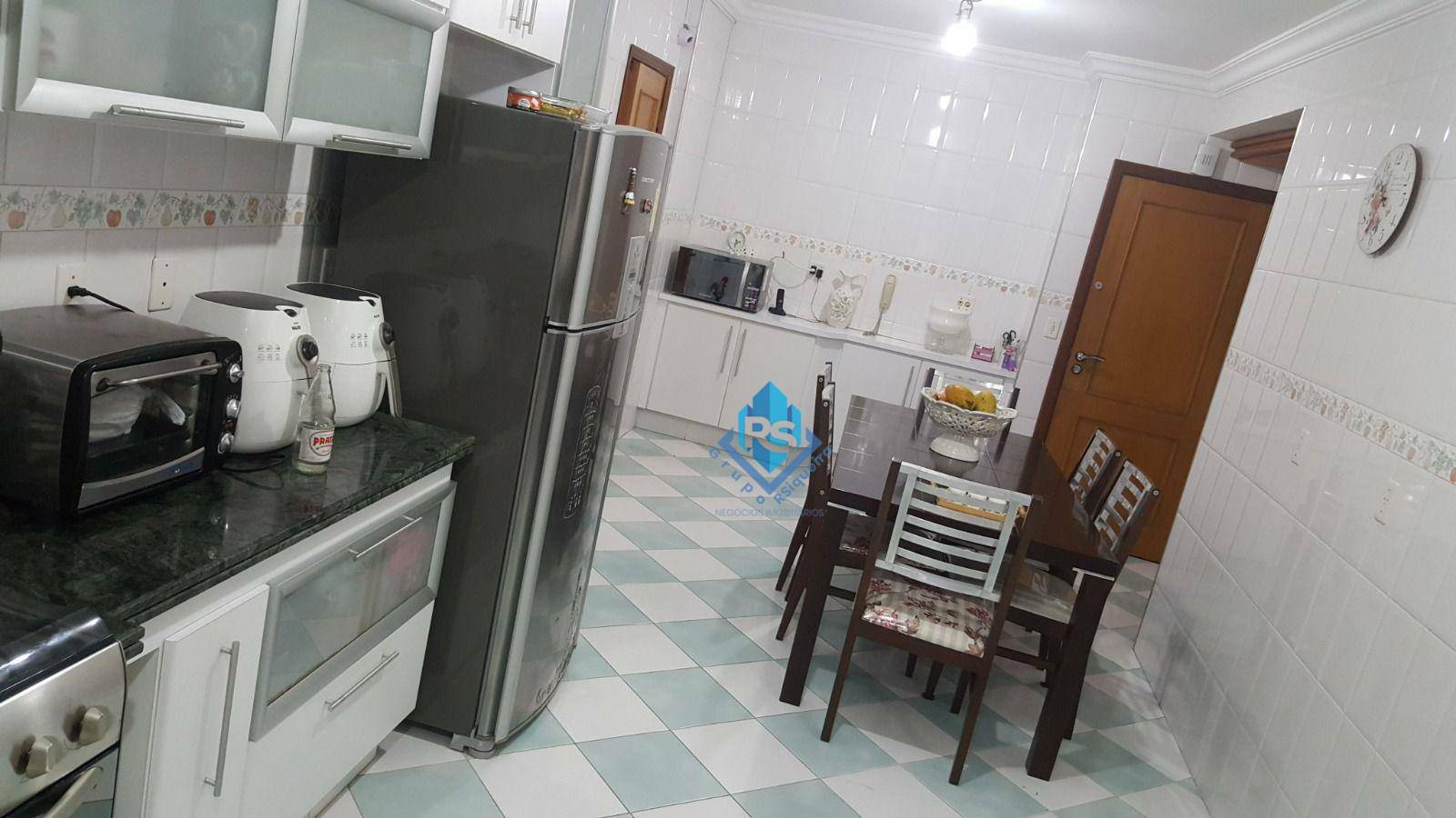 Apartamento à venda com 4 quartos, 200m² - Foto 8