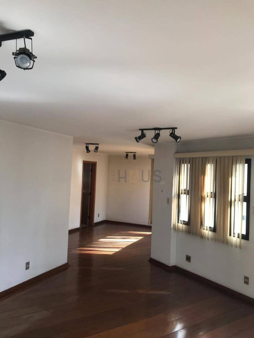 Apartamento à venda com 4 quartos, 160m² - Foto 5