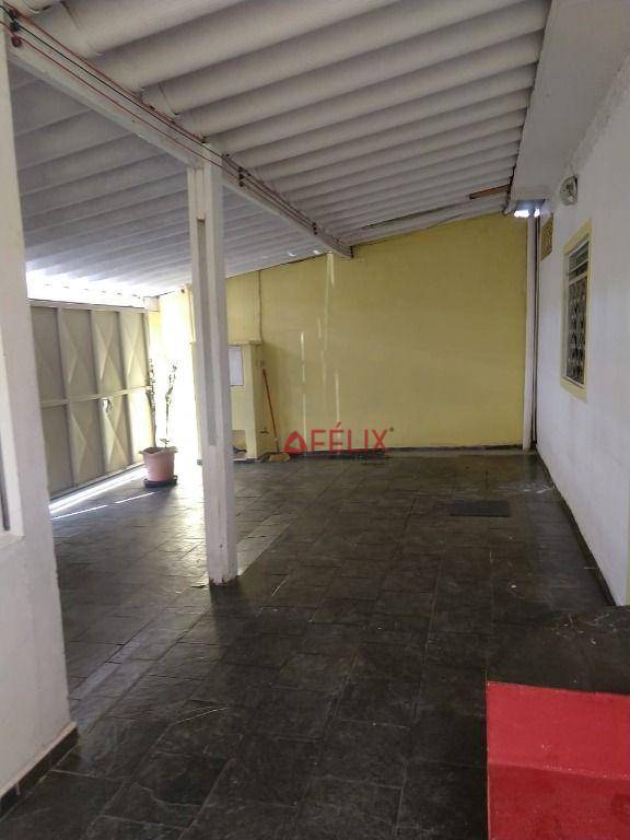 Casa à venda com 3 quartos, 168m² - Foto 2