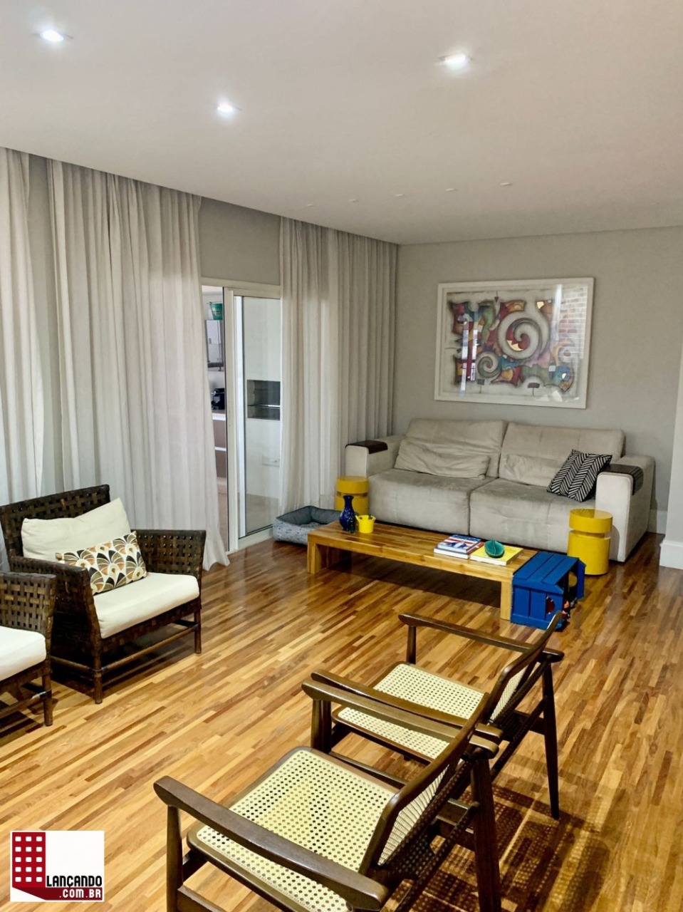 Apartamento à venda com 2 quartos, 149m² - Foto 2