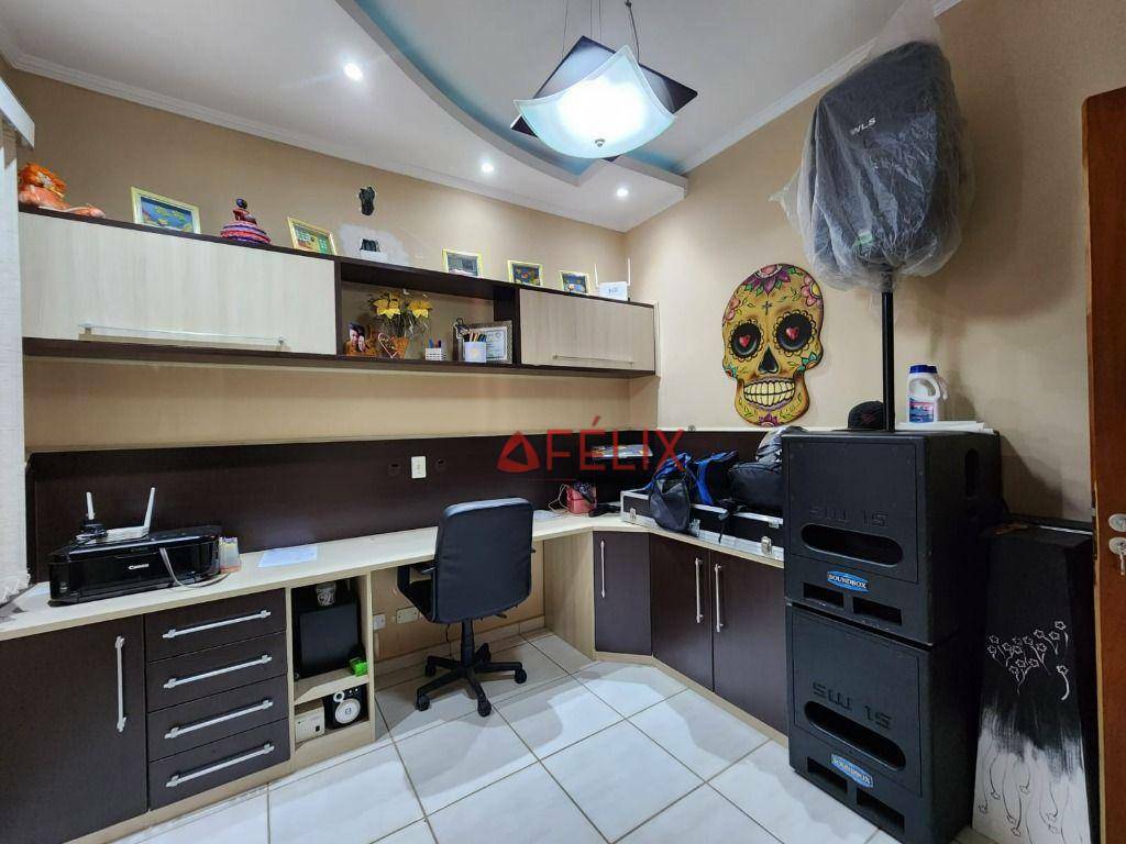 Sobrado à venda com 3 quartos, 215m² - Foto 21