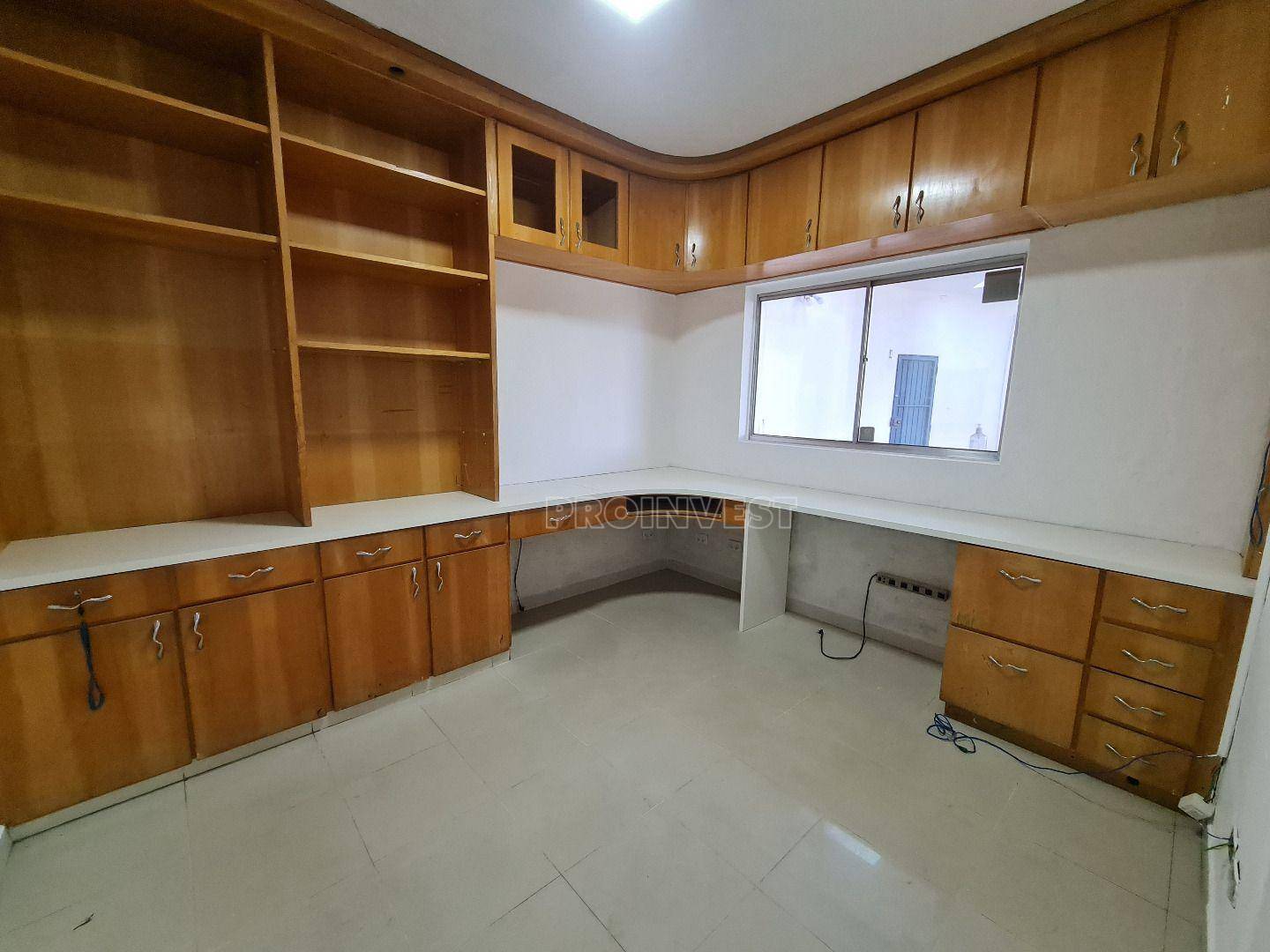Casa à venda e aluguel com 5 quartos, 1200m² - Foto 9