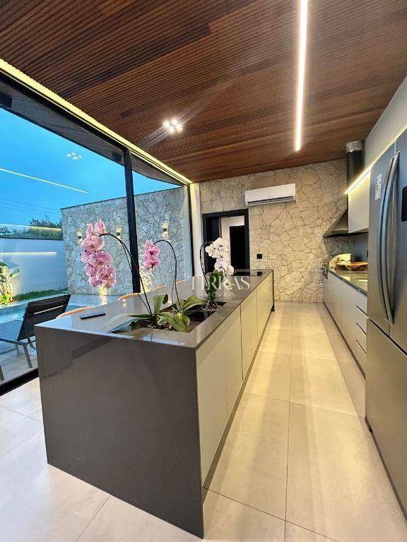 Casa de Condomínio à venda e aluguel com 3 quartos, 260m² - Foto 10