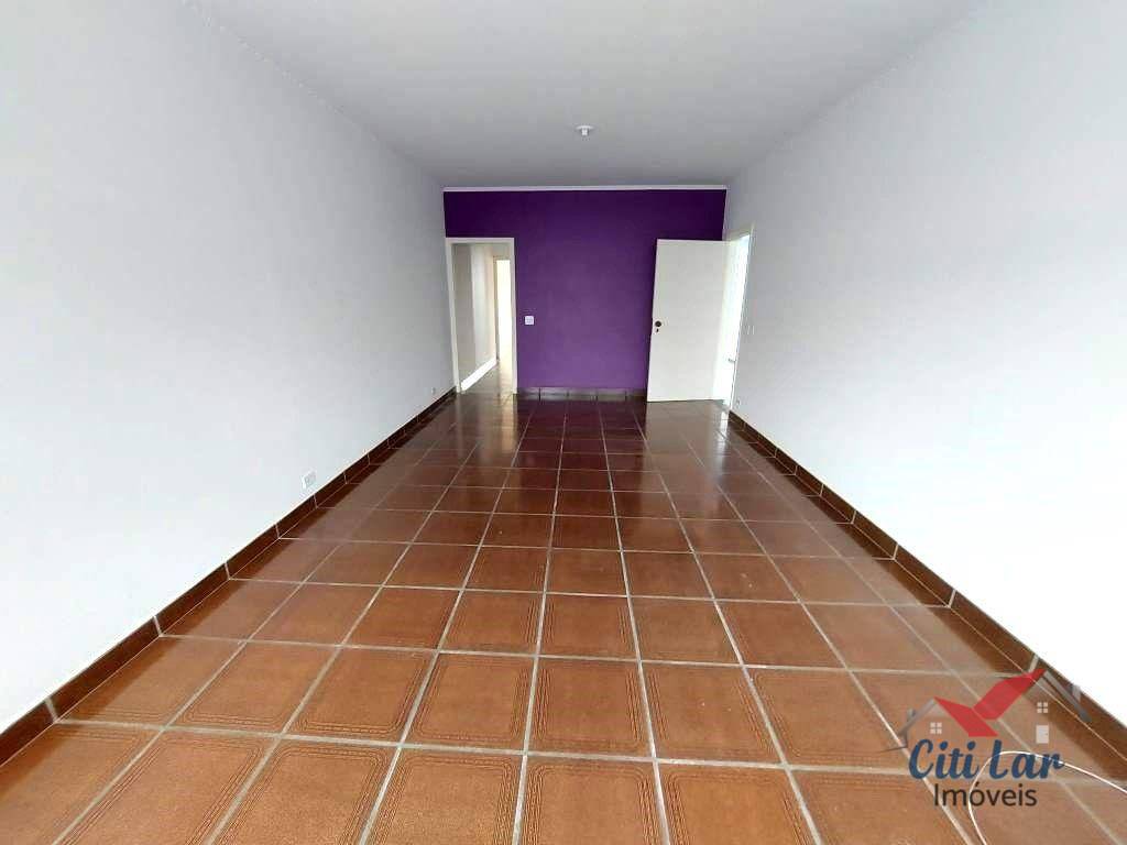 Sobrado à venda e aluguel com 3 quartos, 250m² - Foto 4