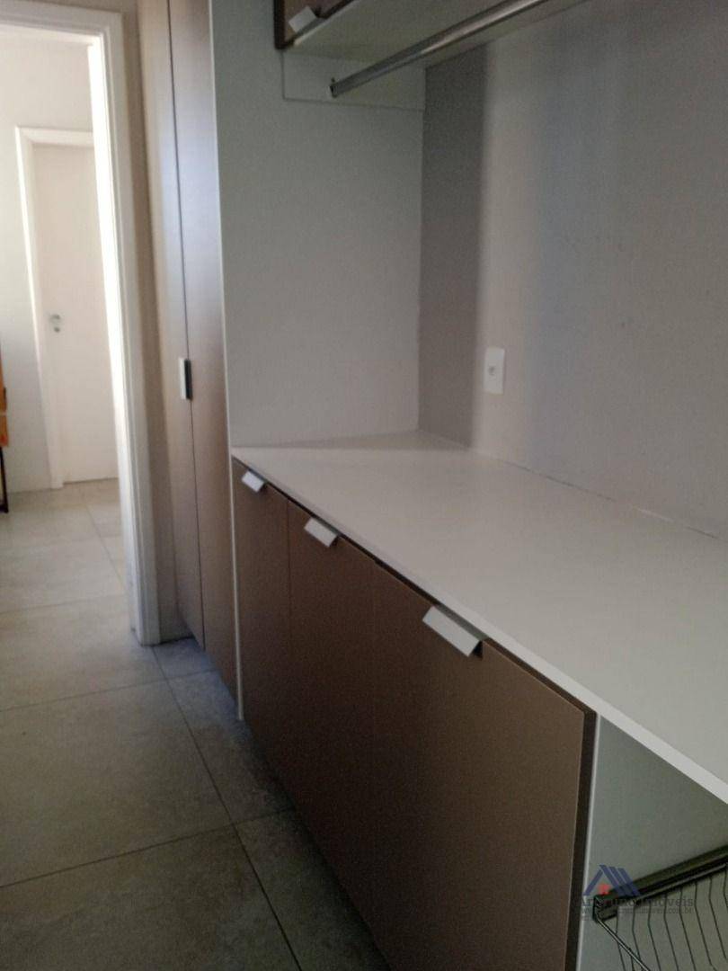 Apartamento à venda com 3 quartos, 320m² - Foto 4