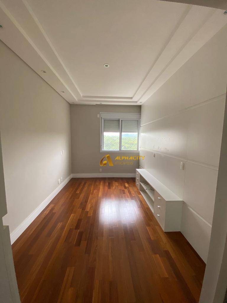 Apartamento para alugar com 4 quartos, 367m² - Foto 13