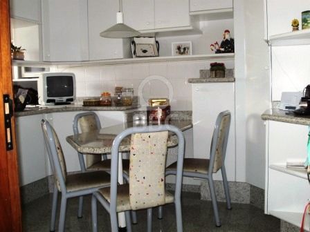 Apartamento à venda com 3 quartos, 117m² - Foto 11