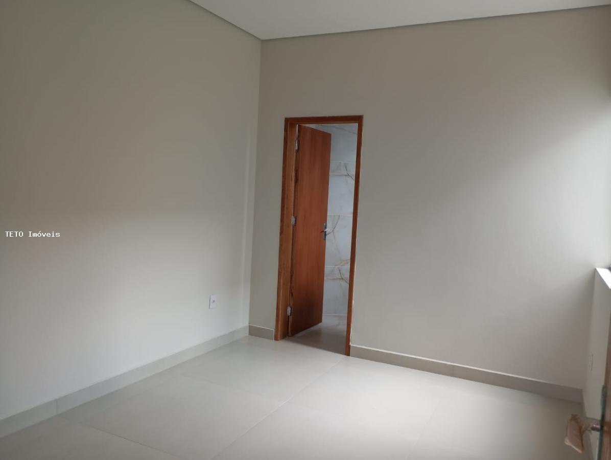 Casa à venda com 2 quartos, 125m² - Foto 6